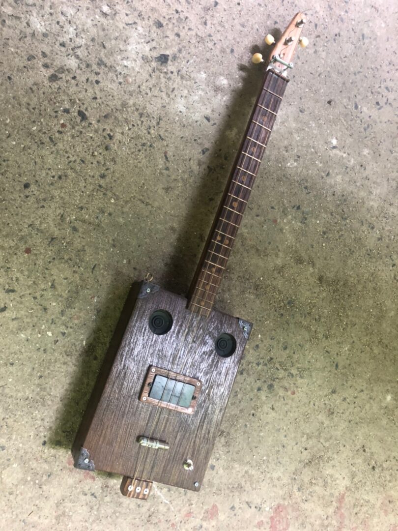 シガーボックスギター 製作企画中 わたし雑貨店 わたし雑貨店 岡山の中古品買取 販売