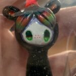 わたし雑貨店で買える限定ハンドメイドフィギュアのこと。